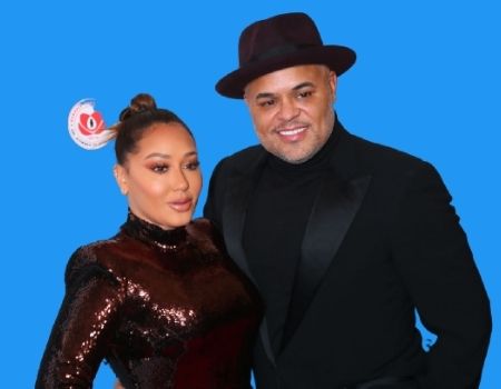 Who is Israel Houghton's spouse?
